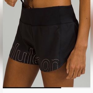 Lululemon speed up short mid rise 4 inch size 10